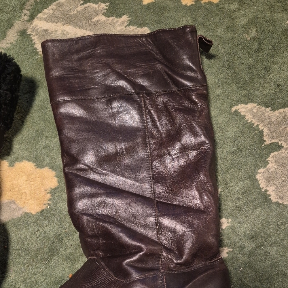 Brown Leather Shearling-Lined Boots - Picture 3 of 12